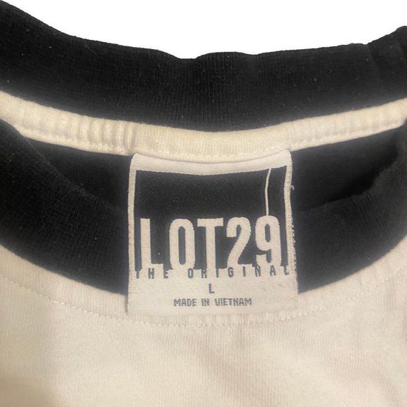 Lot 29 White Shirt - Picture 3 of 4